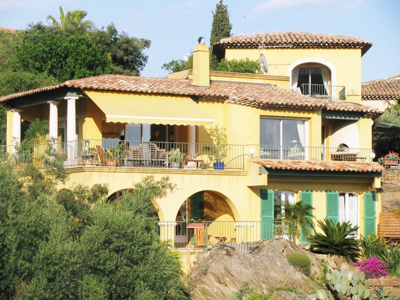 magnifique villa piscine Bormes calme