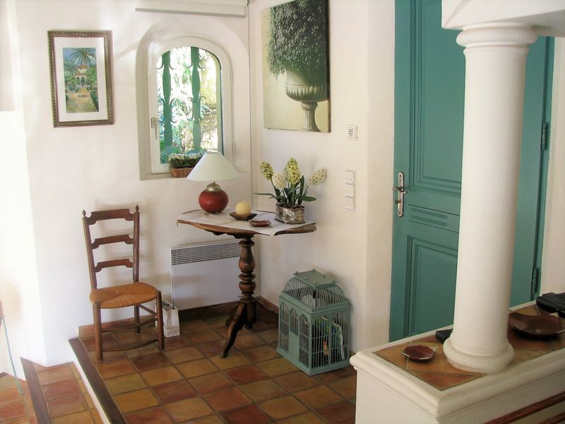 villa lotissement Bormes au calme piscine et garage