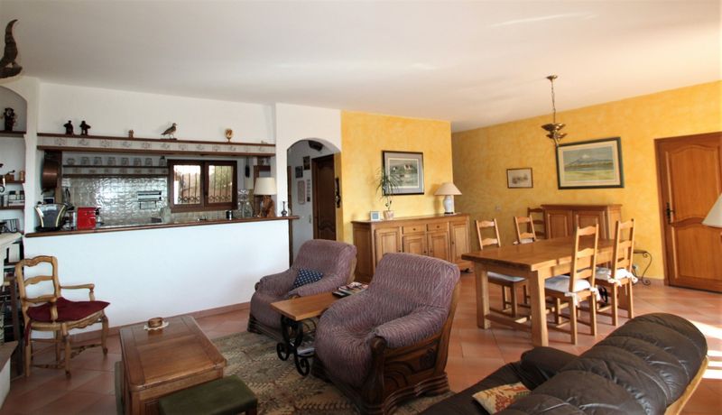 propriété vue mer et collines Cavalière