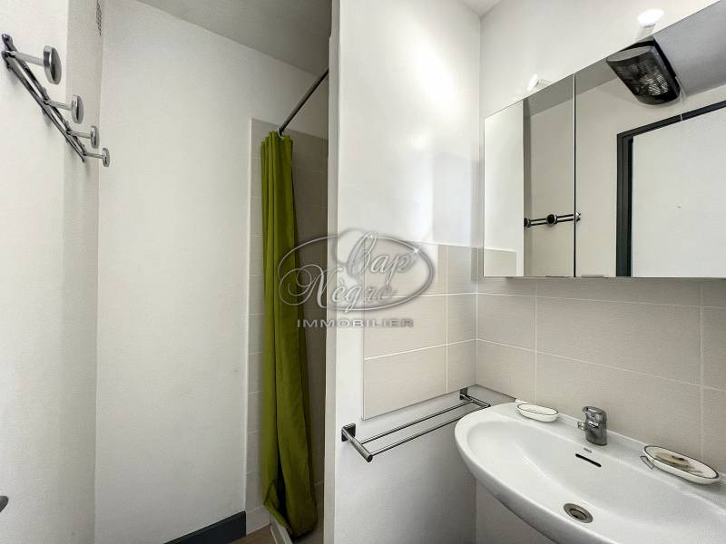 CENTRE LAVANDOU - STUDIO PROCHE PLAGE