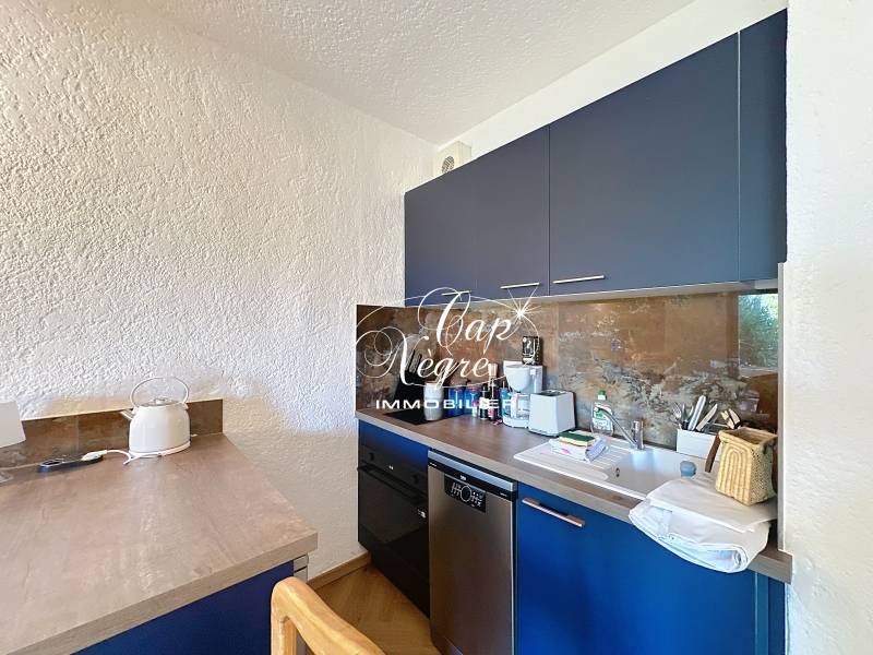 Bormes-les-Mimosas – T2 de 29 m² avec terrasse dans résidence sécurisée