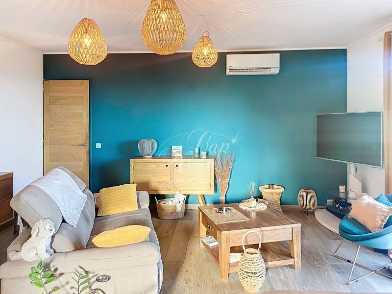 MAZET VUE MER À VENDRE LA FOSSETTE – PLAGE À PIED