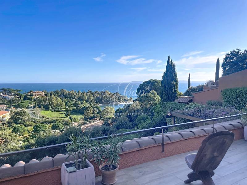 MAZET VUE MER À VENDRE LA FOSSETTE – PLAGE À PIED