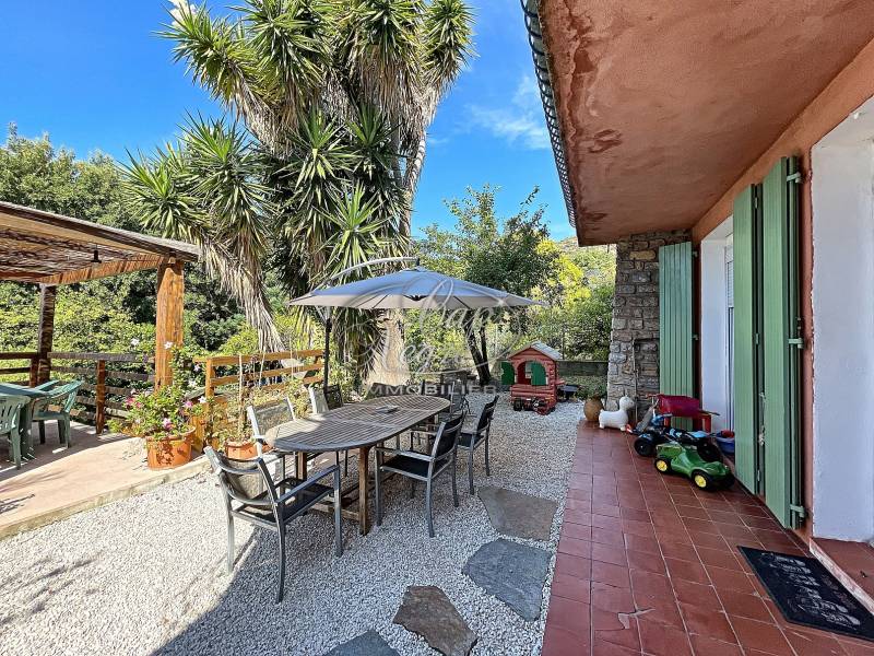 T4 80 M² AU RAYOL AVEC VUE MER ET EXTERIEUR