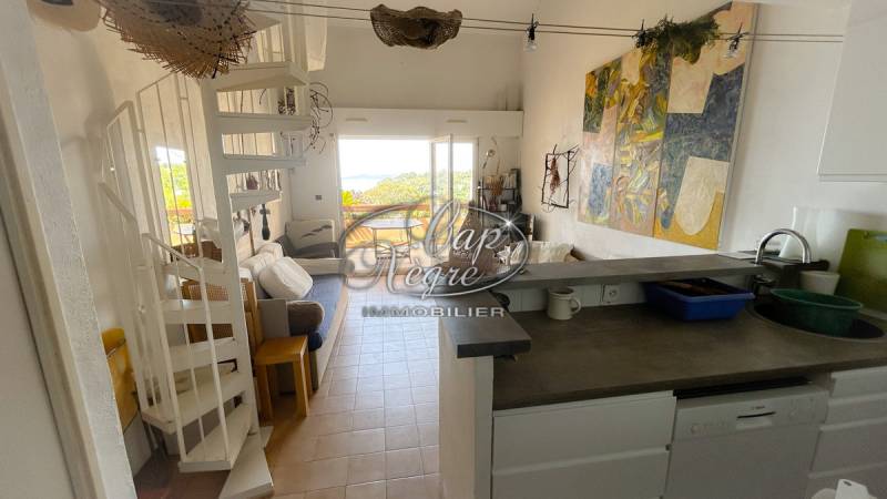 RAYOL CANADEL - FACE A LA MER - RÉSIDENCE PRISEÉ