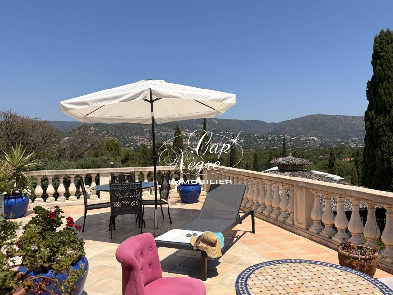 PROPRIÉTÉ DE 360M² AU COEUR DE LA NATURE À VENDRE À BORMES LES MIMOSAS