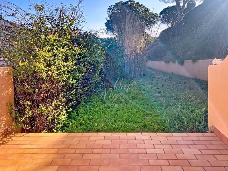 Charmant studio cabine rénové avec terrasse et jardin  Bormes-les-Mimosas