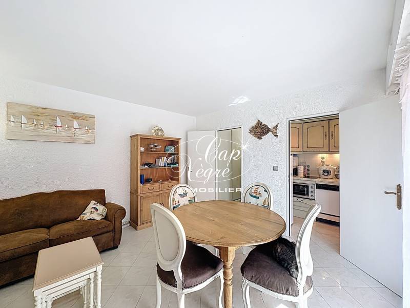 APPARTEMENT T2 REZ DE JARDIN PROCHE MER À VENDRE À CAVALAIRE SUR MER