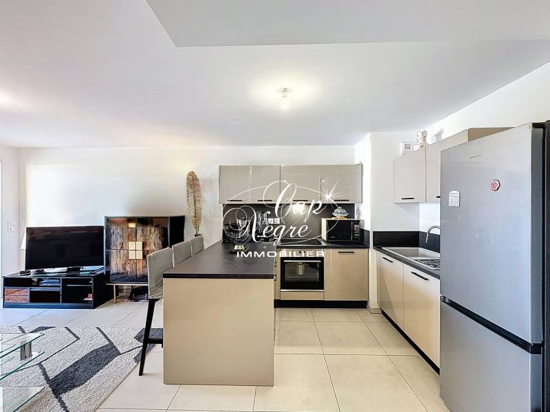 APPARTEMENT T3 NEUF VUE MER HAUT STANDING AVEC GARAGE À VENDRE À CAVALAIRE SUR MER - GOLFE DE SAINT TROPEZ