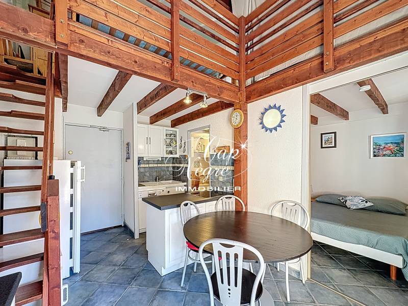 MAZET T3 DANS UNE RÉSIDENCE CALME AVEC PISCINE À VENDRE À CAVALAIRE SUR MER