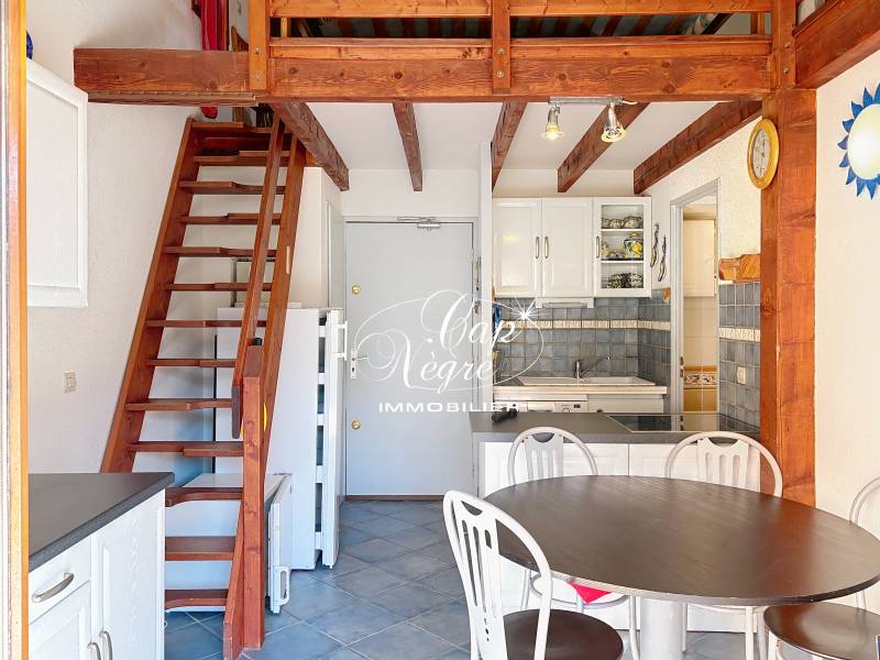 MAZET T3 DANS UNE RÉSIDENCE CALME AVEC PISCINE À VENDRE À CAVALAIRE SUR MER