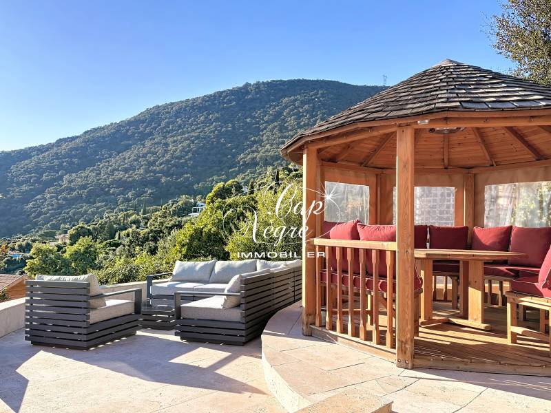 PROPRIÉTÉ VUE MER CLÉ EN MAIN À VENDRE À CAVALAIRE SUR MER - GOLFE DE SAINT TROPEZ