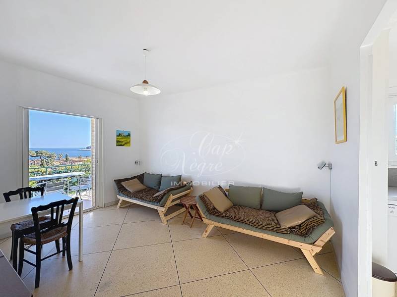 VENDU - APPARTEMENT T2 DE 40M² VUE MER À 2 MINUTES DES PLAGES À VENDRE À CAVALAIRE SUR MER