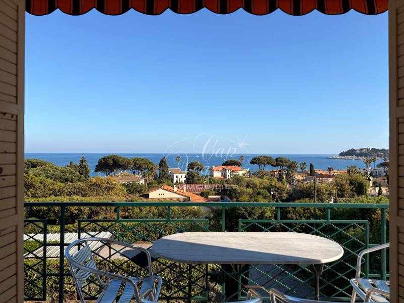 VENDU - APPARTEMENT T2 DE 40M² VUE MER À 2 MINUTES DES PLAGES À VENDRE À CAVALAIRE SUR MER