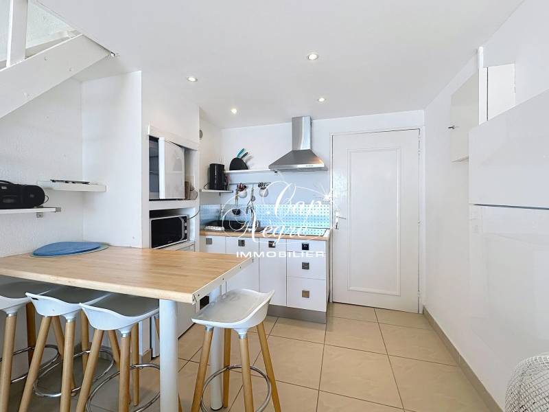 APPARTEMENT VUE MER A DEUX PAS DE LA PLAGE