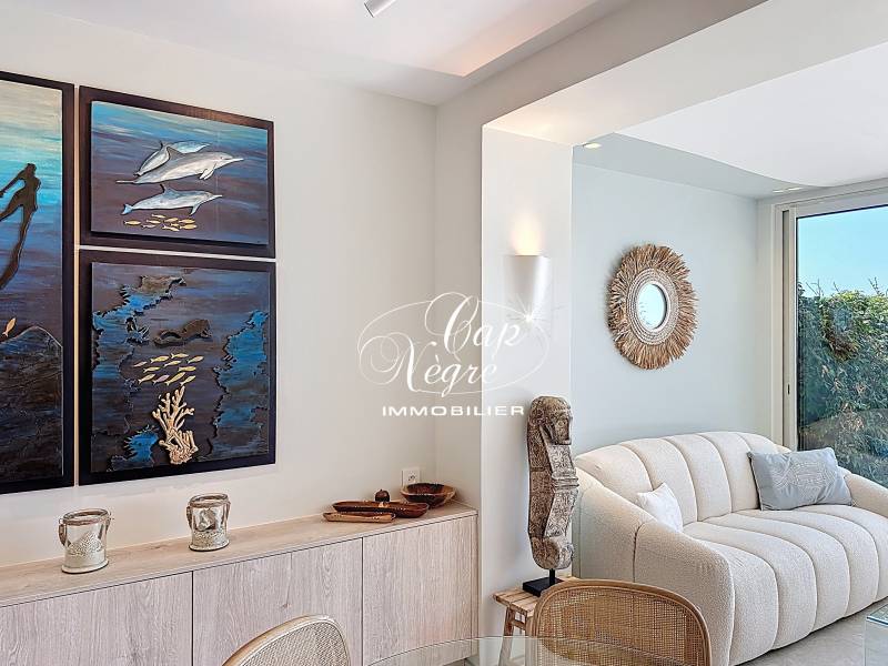 Appartement d’exception au Cap Nègre – Vue mer panoramique
