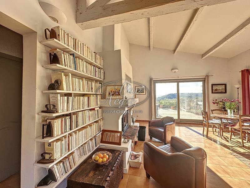 VENDU PAR CAP NÈGRE - CAVALIÈRE EXCLUSIF ET EN AVANT PREMIERE