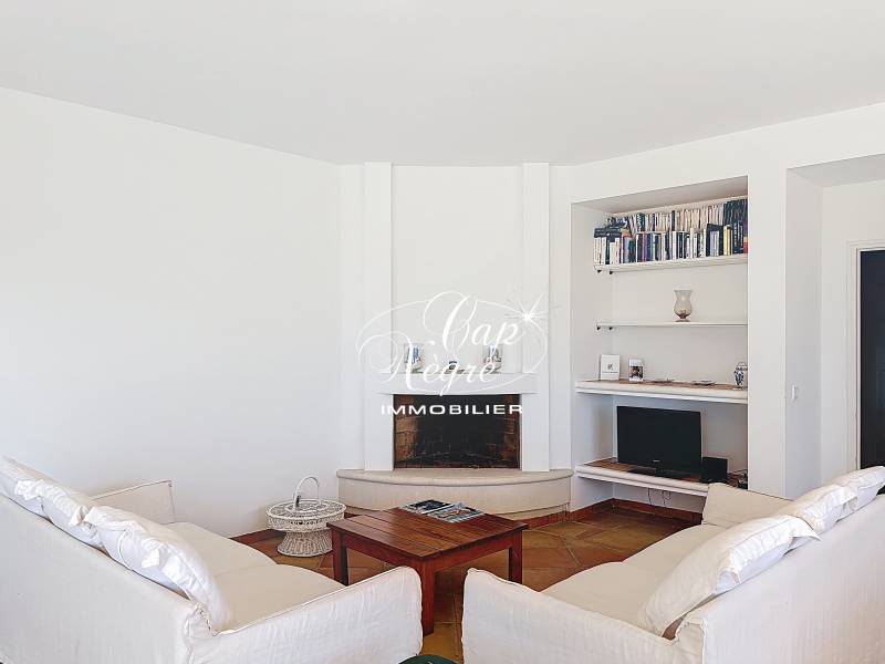 LOCATION SAISONNIERE - Villa 8 personnes face à la mer à 150m de la plage du Rayol 