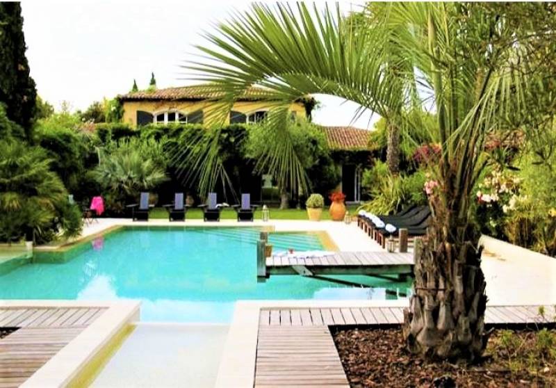 magnifique villa avec dépendances et maison de gardien dans domaine sécurisé Bormes les Mimosas