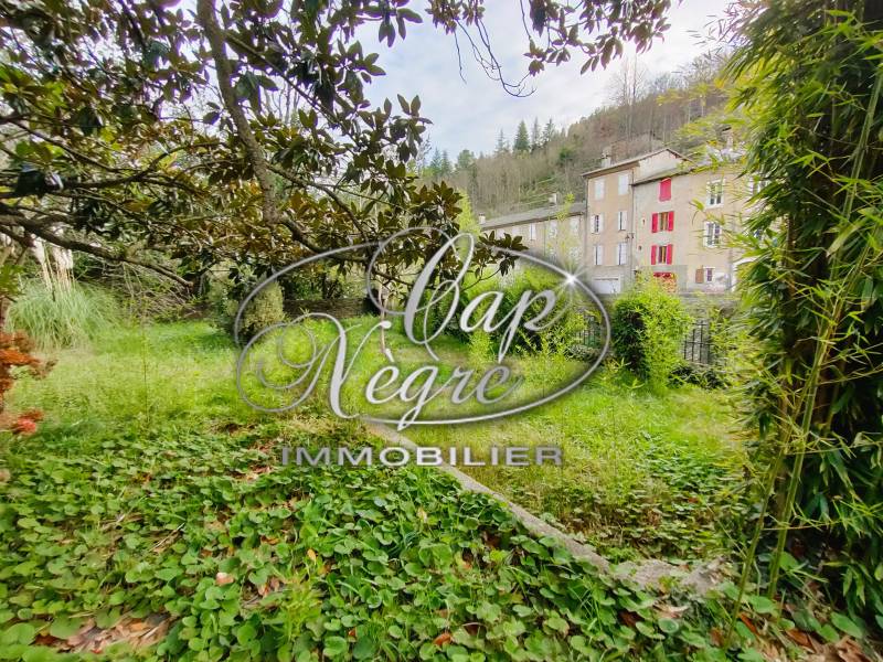 ST ANDRÉ DE VALBORGNE (30) - MAISON DE VILLAGE SUR 3 NIVEAUX