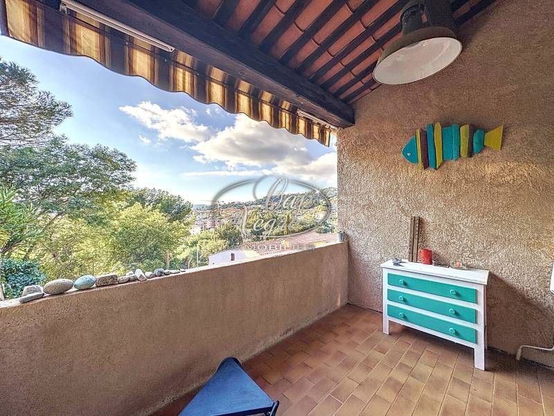 APPARTEMENT A VENDRE AU PIN DE BORMES