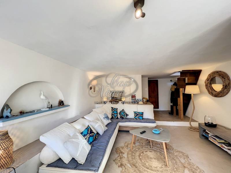 le canadel plage a ppieds appartement avec terrasse et jardin