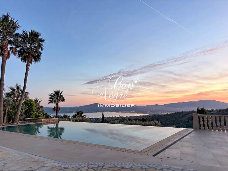 PROPRIÉTÉ DE LUXE VUE SUR SAINT TROPEZ & VUE MER