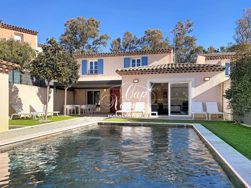 VILLA PROVENCALE MODERNE À 1 MIN DE LA PLAGE AVEC PISCINE ET GARAGE À VENDRE À GRIMAUD - GOLFE DE SAINT TROPEZ