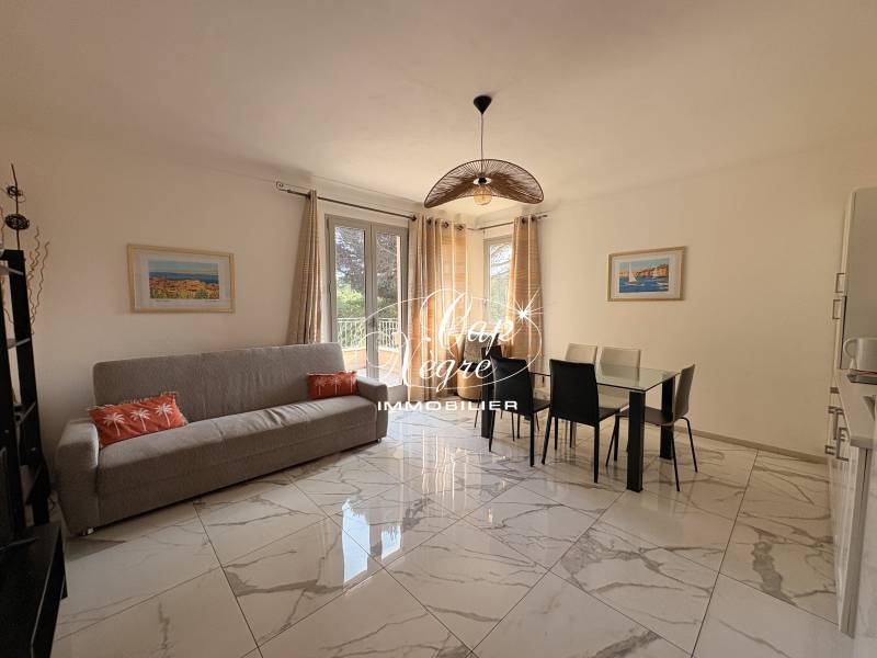 PROPRIÉTÉ VUE MER FACE AUX PLAGES À VENDRE À GRIMAUD BEAUVALLON GOLFE DE SAINT TROPEZ