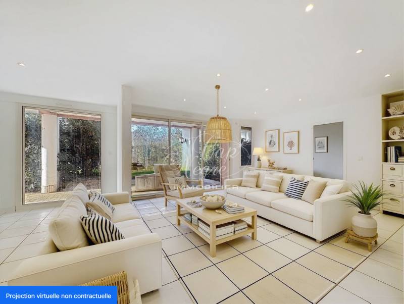 Élégance contemporaine à deux pas de la plage de Cavalière