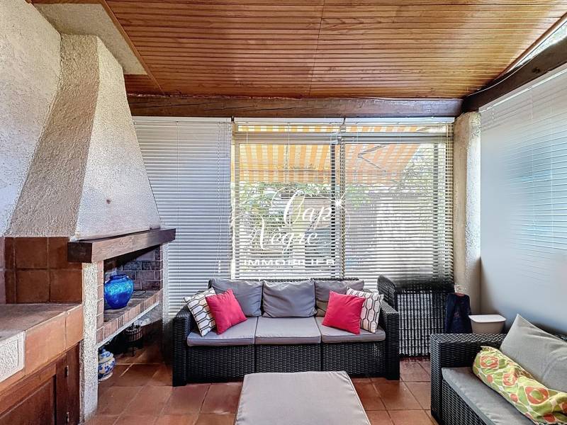 MAISON DE 100M² PROCHE DU CENTRE DE HYÈRES À VENDRE DANS UNE RÉSIDENCE CALME