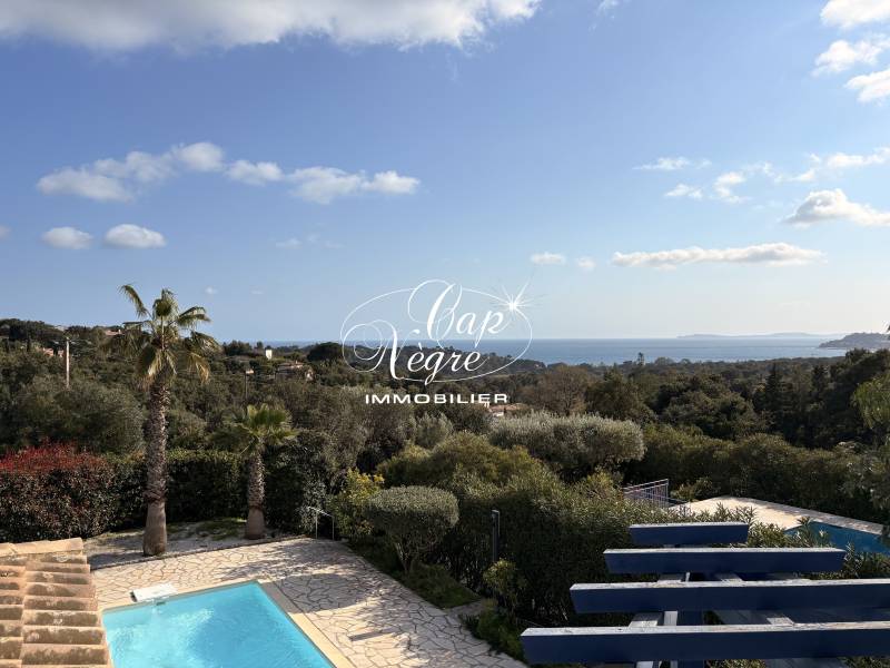 VILLA DE CHARME VUE MER DE 154M² AVEC PISCINE À VENDRE À LA CROIX-VALMER