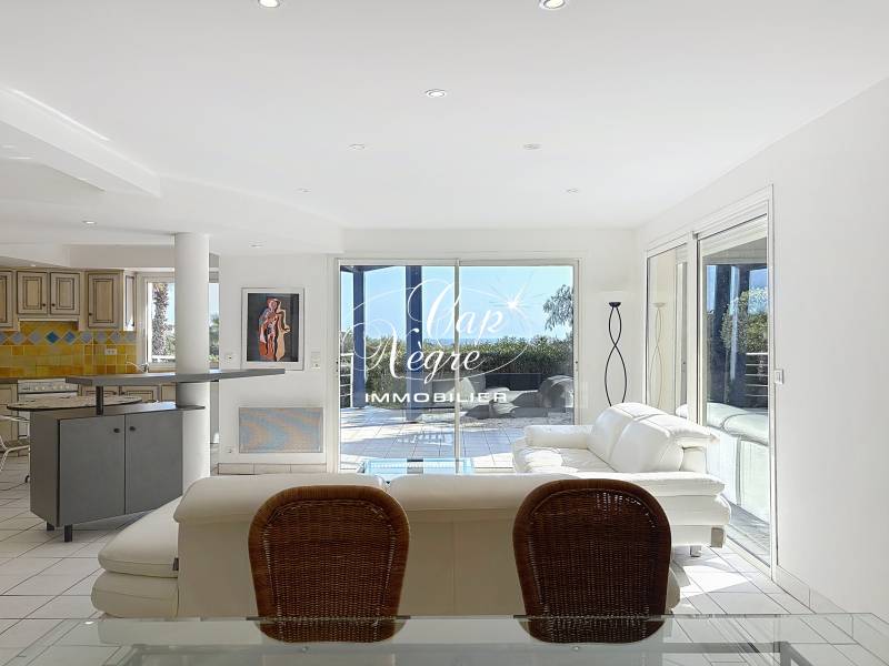 VILLA DE CHARME VUE MER DE 154M² AVEC PISCINE À VENDRE À LA CROIX-VALMER