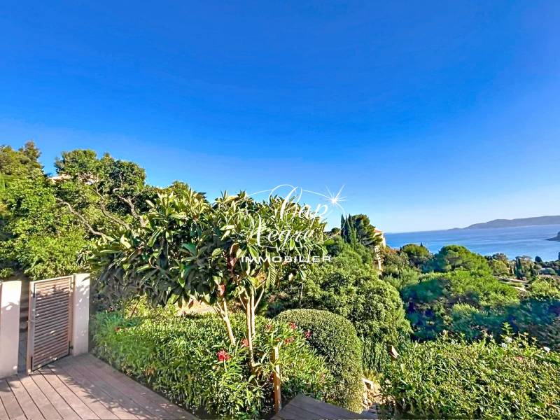 VENDU PAR CAP NEGRE IMMOBILIER APPARTEMENT JARDIN VUE MER À VENDRE AIGUEBELLE LE LAVANDOU