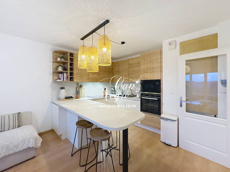 APPARTEMENT T3 RÉCENT VUE DÉGAGÉE AVEC TERRASSE ET PARKING À VENDRE À LA CROIX VALMER - GOLFE DE SAINT TROPEZ