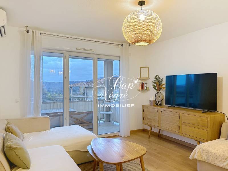 APPARTEMENT T3 RÉCENT VUE DÉGAGÉE AVEC TERRASSE ET PARKING À VENDRE À LA CROIX VALMER - GOLFE DE SAINT TROPEZ