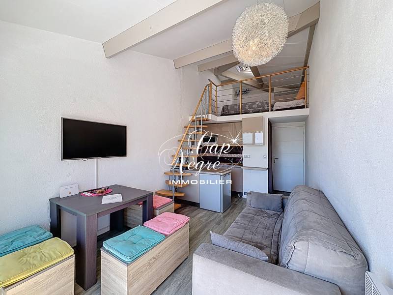 APPARTEMENT FRONT DE MER T3 À VENDRE À LA LONDE LES MAURES