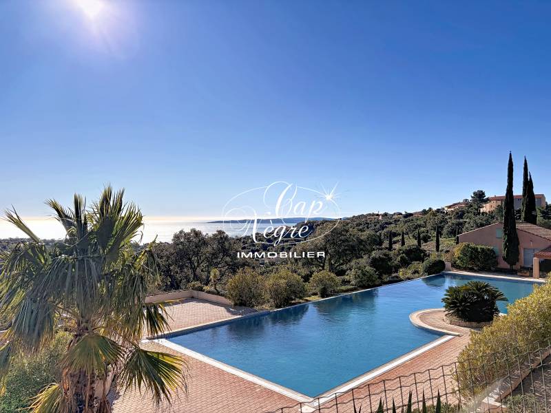 APPARTEMENT T3 VUE MER PROCHE PLAGES À VENDRE AUX ISSAMBRES