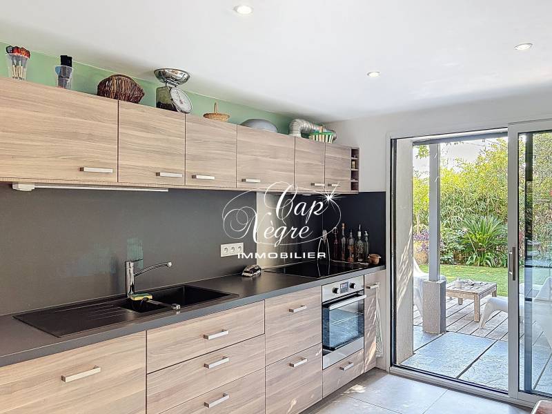 VILLA CLÉ EN MAIN 4 CHAMBRES PROCHE CENTRE ET MER À VENDRE À CAVALAIRE SUR MER - GOLFE DE SAINT TROPEZ