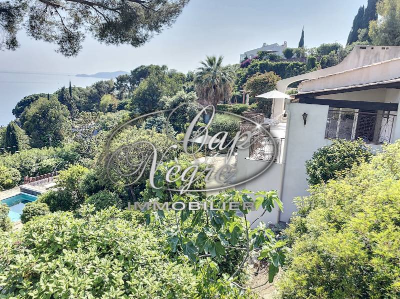 CAP NÈGRE IMMOBILIER - PROPRIETE VUE MER PISCINE AIGUEBELLE