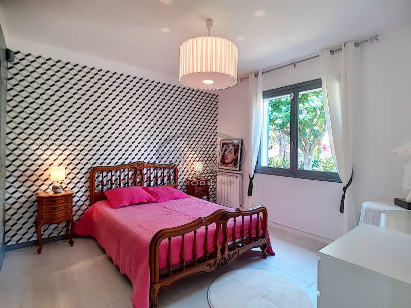 TRÈS JOLIE MAISON INDIVIDUELLE DE PLAIN-PIED AVEC JARDIN - BORMES LES MIMOSAS