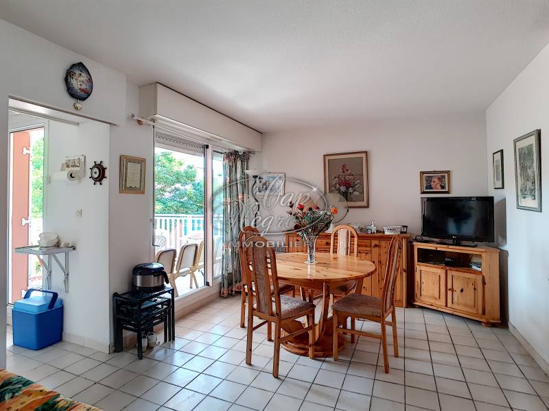 T3 CABINE AVEC TERRASSE ET PARKING MER A PIEDS LE LAVCANDOU CAVALIERE