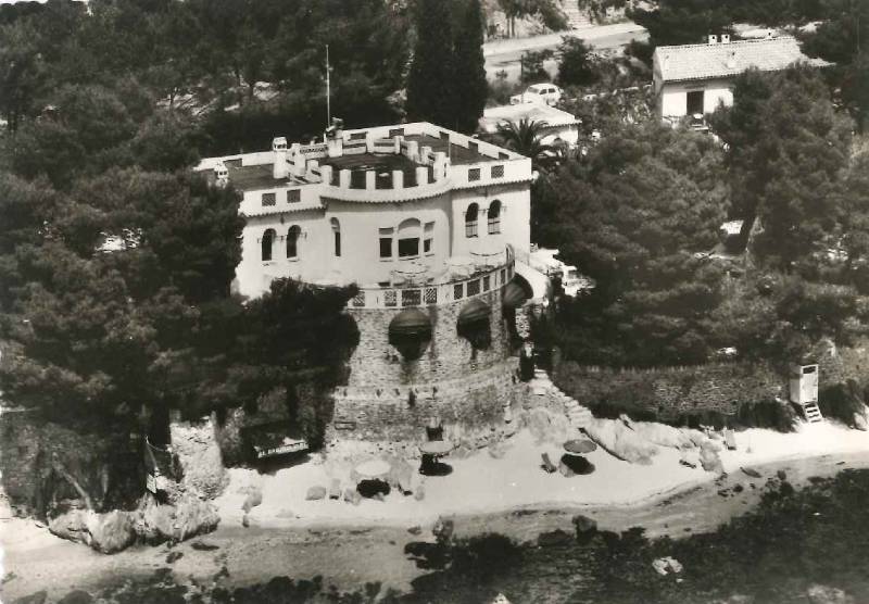 VENDU PAR CAP NÈGRE IMMOBILIER - RÉSIDENCE HÔTELIÈRE DE 872M² VUE MER ACCÈS PLAGE