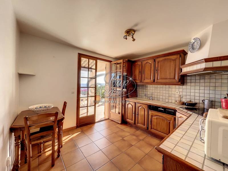 SOUS OFFRE - LE LAVANDOU - SAINT-CLAIR - VILLA VUE MER 4 CHAMBRES