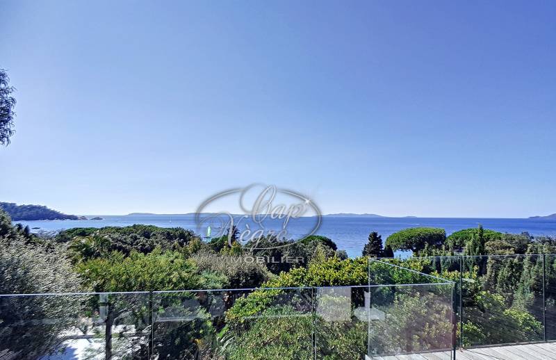 SOUS OFFRE - SPLENDIDE PROPRIETE VUE MER 180° TRES PROCHE PLAGE CAVALIERE - LE LAVANDOU