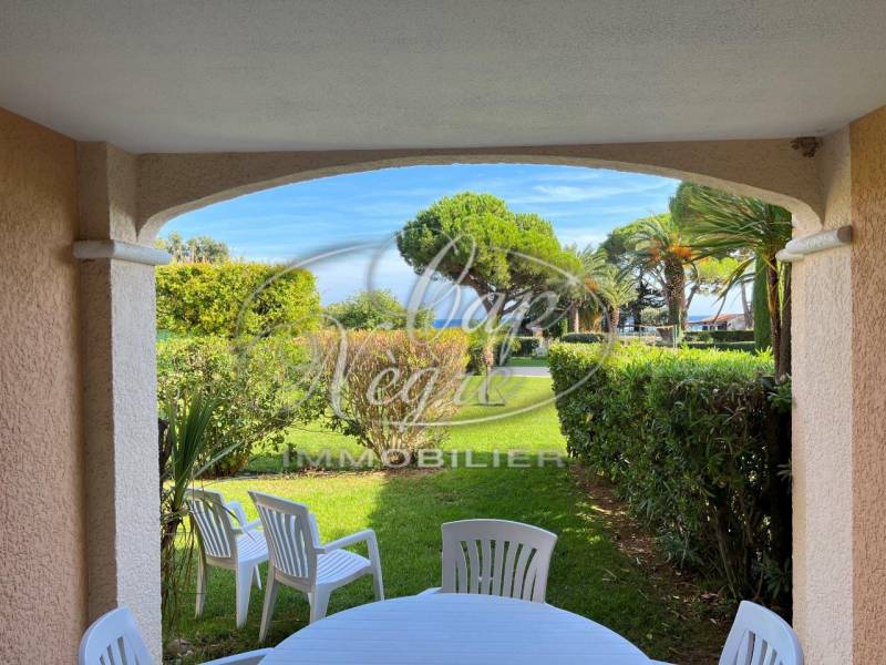 SOUS OFFRE - RÉSIDENCE PIEDS DANS L'EAU VUE MER - PRAMOUSQUIER