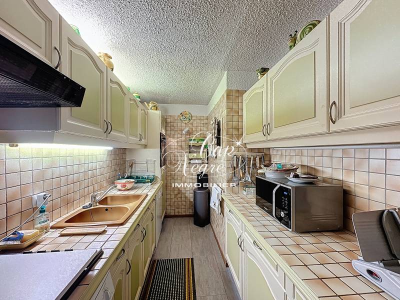 T2 lumineux avec terrasse, vue mer et parking – Saint-Clair au Lavandou