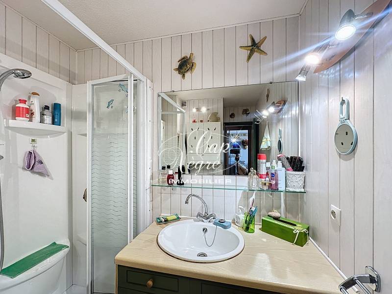 T2 lumineux avec terrasse, vue mer et parking – Saint-Clair au Lavandou