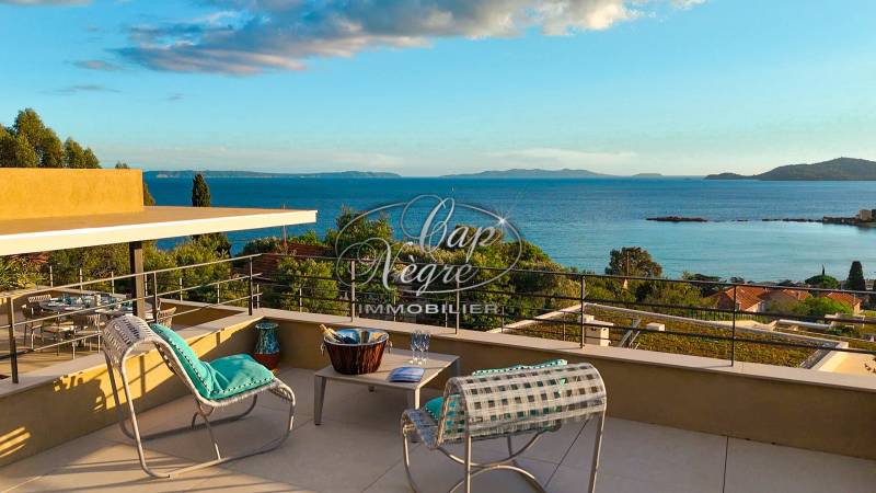 LE CLOS DE SAINT CLAIR - LUXUEUSE VILLA A SAINT CLAIR MAISON NEUVE D'ARCHITECTE FRAIS DE NOTAIRE REDUITS SAINT CLAIR LE LAVANDOU - EN EXCLUSIVITE