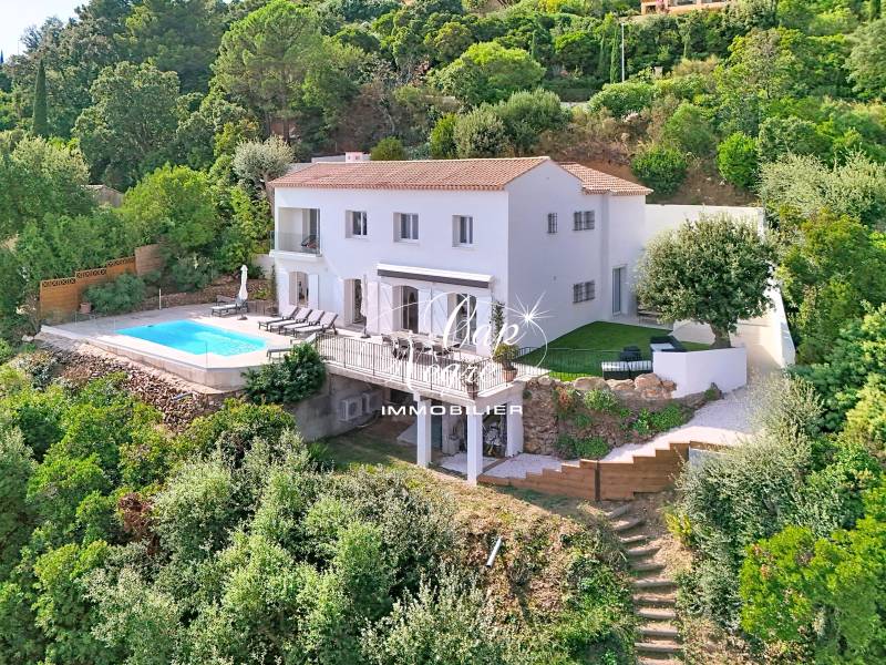 VILLA T5 DE 150M² REFAITE A NEUF VUE MER PANORAMIQUE